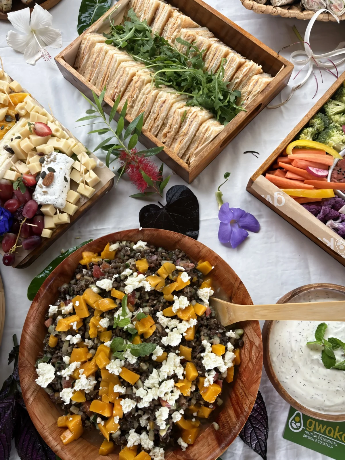 Buffet sandwiches et salade GWAKA